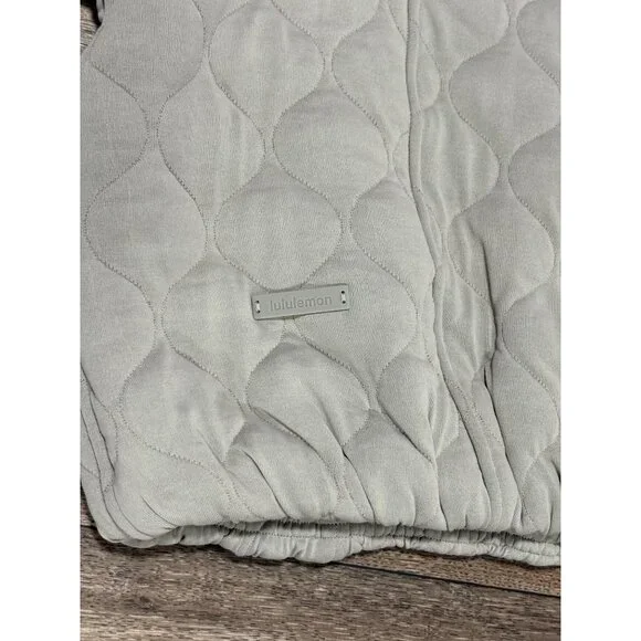 Lululemon Quilted Bomber Zip-Up Jacket Gray Size 8 Cotton-Blend Cropped Casual - Picture 8 of 11